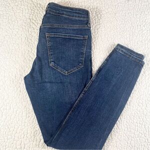 Old Navy Rockstar Super Skinny Mid Rise Denim Jeans Stretch dark Women's 8 short